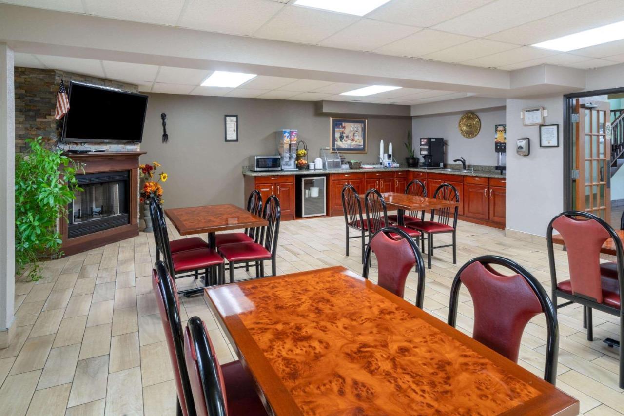 Super 8 By Wyndham Shepherdsville - Louisville South I65 Exterior photo